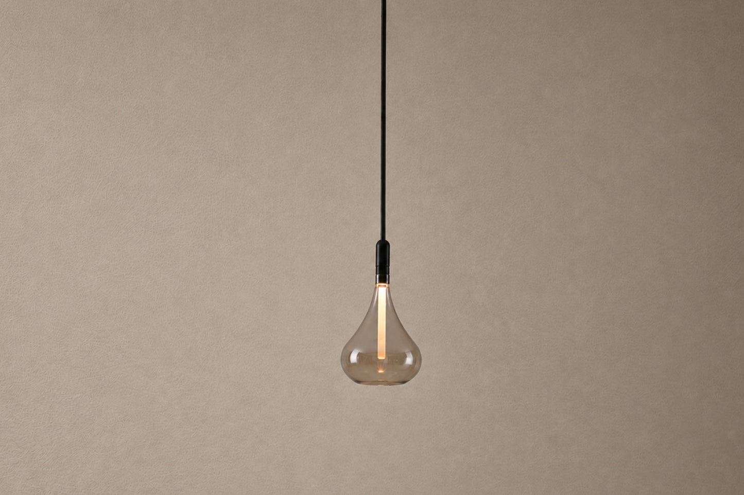 DROP PENDANT LIGHT